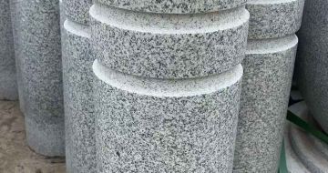 济南 芝麻白花岗岩挡车柱、隔离柱多少钱