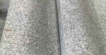 济南芙蓉白S型拉丝面路沿石