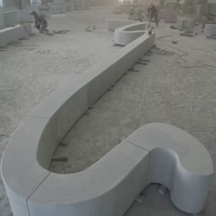 济南 花岗岩整石坐凳拼装