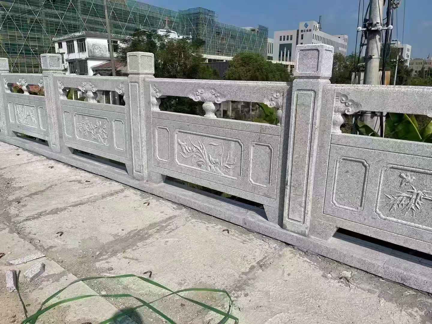 济南 芝麻白栏杆