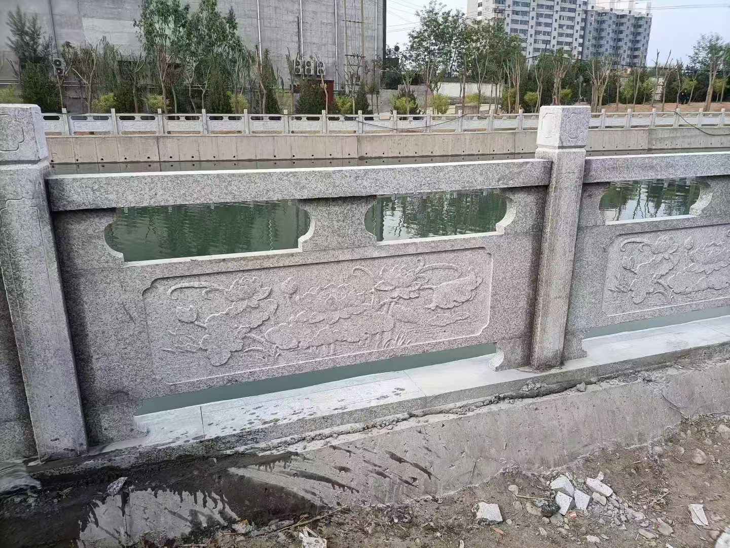 济南 芙蓉白大花桥梁、河道，石材栏杆、围栏、护栏