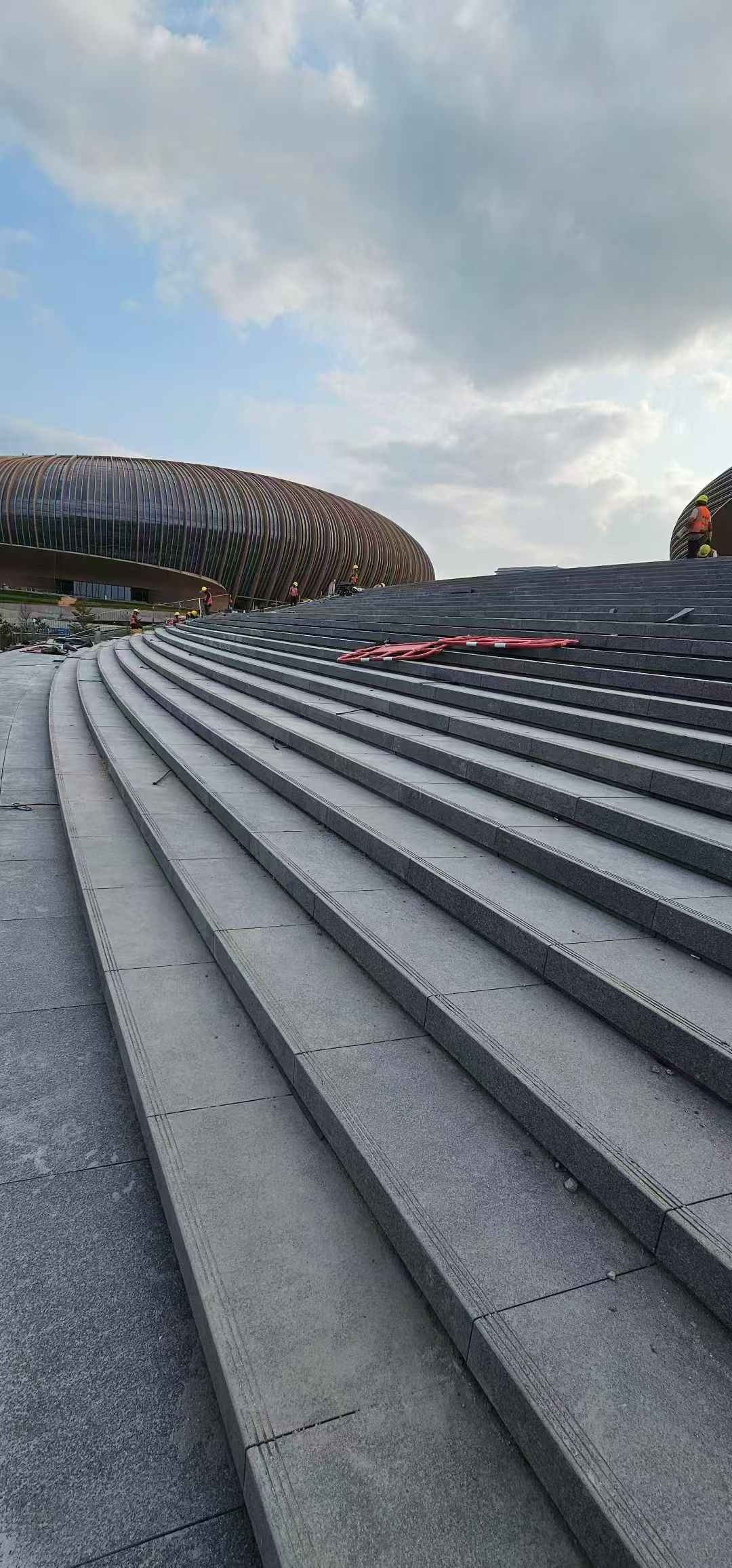 济南 弧形整石台阶铺装效果图