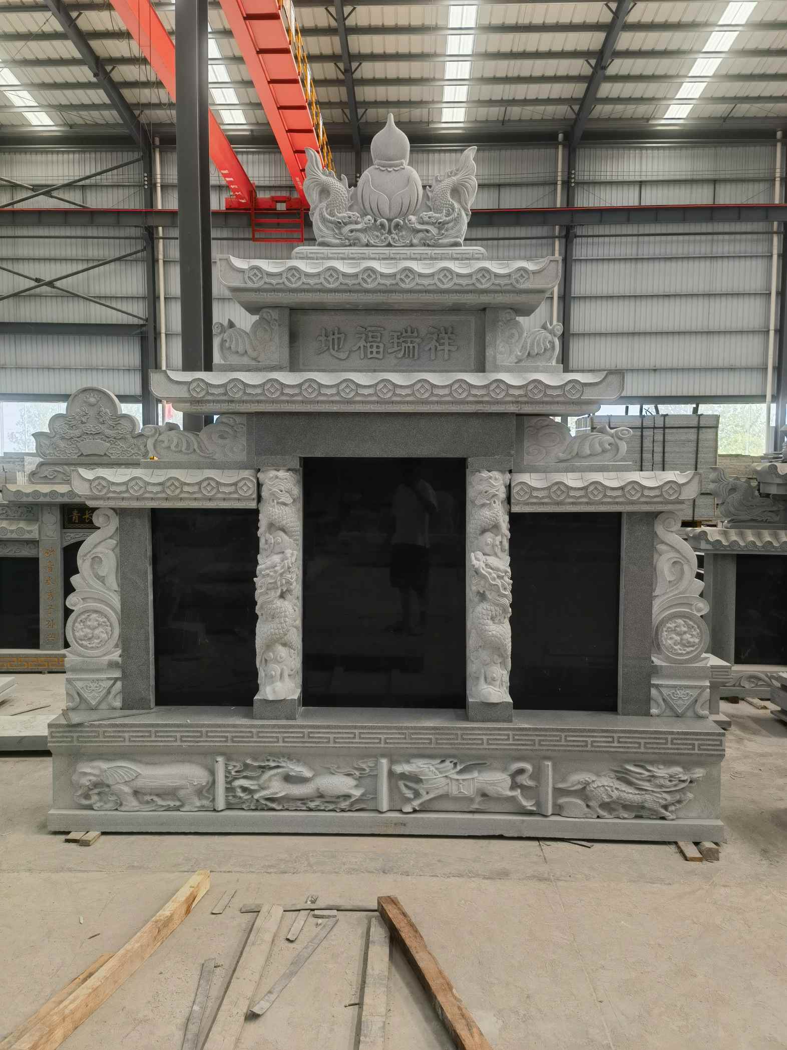 济南 芝麻灰高档墓碑、土墓，一套也支持定做