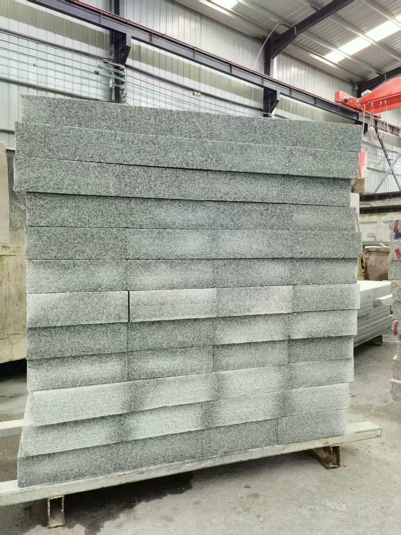 济南 芝麻白10公分300*600广场地铺，A料定制，尺寸标准，厚薄均匀