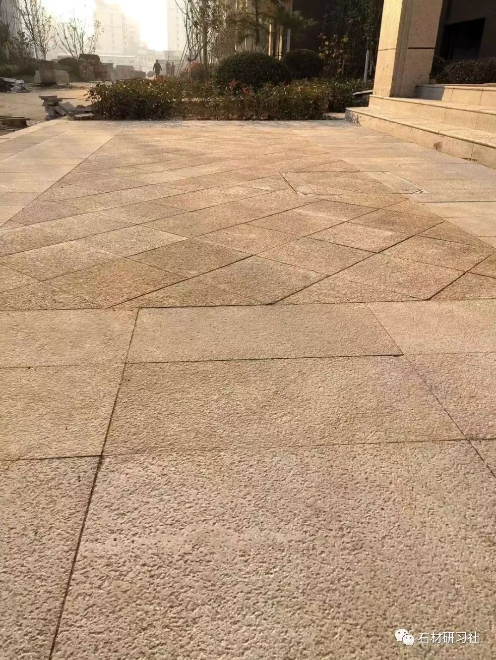 济南黄金麻石材铺装